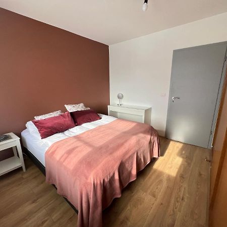 Jm Homestay - A Cozy Two Bedroom Apartment Reykjavik Bagian luar foto